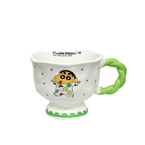 แก้วเซรามิคลายการ์ตูนเครยอนชินจัง ด้ามจับสีเขียว ดีไซน์การ์ตูน ของขวัญฤดูใบไม้ผลิ 2025 สำหรับใช้ในบ้านและสำนักงาน - Product Image 1