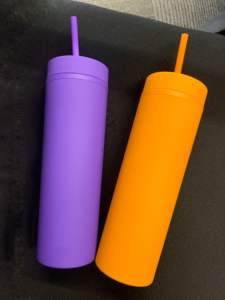 Vasos delgados de acrílico de doble pared de 16 oz, coloridos, mate, multicolor, con tapas y pajitas, personalizados al por mayor - Product Image 6