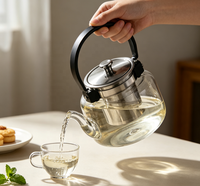 Théière classique carrée à côtés droits en verre borosilicate lisse, avec poignée en métal noir, faite à la main, écologique et durable