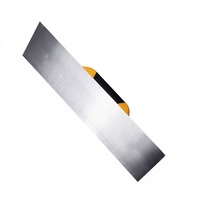 Truelle de plâtrage durable à manche en plastique bimateriel pour une finition lisse et une utilisation professionnelle dans la construction, grattoir