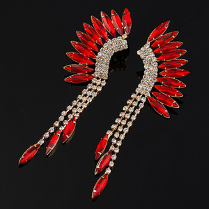 Boucles d'oreilles pendantes tendance, créatives et originales, incrustées de diamants et de cristaux - Product Image 3