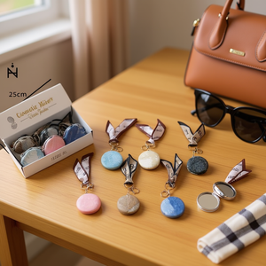 Specchietto Rotondo in Denim a Quadri con Portachiavi 7,3 CM e Sciarpa, Specchio Cosmetico Portatile per Donne, Accessori Moda - Product Image 2