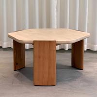 Table basse moderne en travertin, plateau en pierre naturelle, pieds en bois massif, table centrale pour la maison, l'hôtel, la villa