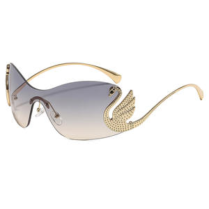 Gafas de Sol de Moda, Montura Grande sin Aro, Lentes Coloridas de Tendencia, Diseño de una Sola Pieza, Elegantes Gafas de Sol de Cisne para Mujer, Estilo Futurista - Product Image 2