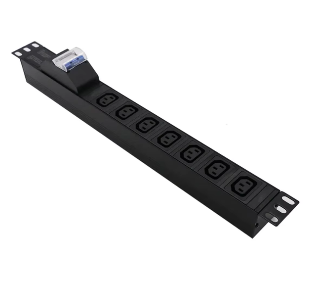 Factory Price IEC C13 7 Ways 1P Circuit Breaker Rack Mount 19 1U Horizontal Rack Mounted Power Distribution Units