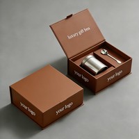 Boîte en papier personnalisée de luxe avec fermeture magnétique rigide, fouet à matcha, tasse isotherme, emballage cadeau pour le thé