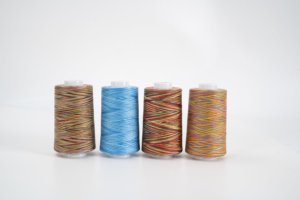 Hilo de bordar de poliéster para ordenador arcoíris de rayón de alta calidad - Product Image 2