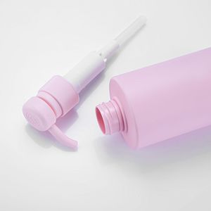 Flat Shoulder <b>Empty</b> Pet <b>Plastic</b> <b>Bottles</b> 250Ml 300Ml For Personal Care Packaging - Product Image 3