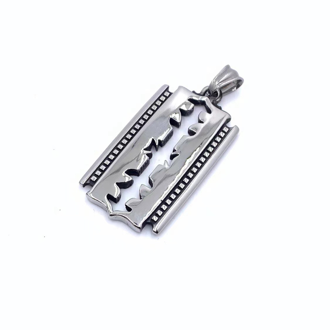 Pendentif (sans chaîne)