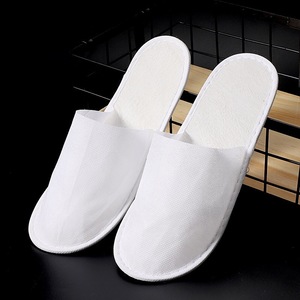 Vente en gros de pantoufles jetables taille adulte écologique bon marché antidérapant non tissé pour les voyages en avion - Product Image 6