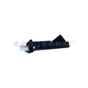 Bouchon de réservoir de carburant avec verrouillage West Gate 788276143R en nylon pour Renault Logan Daqiya Nissan Lada Toyota FAW JP - Product Image 1