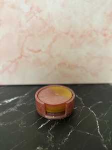 Elegante Posavasos de Resina Hecho a Mano con un Diseño Artístico Único, Perfecto para Agregar Estilo y Protección a las Mesas - Product Image 6