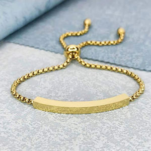 Bracelet en acier inoxydable de haute qualité plaqué or, gravure au laser vierge, barre incurvée, tendance, simple, bracelets de couple pour cadeau - Product Image 1