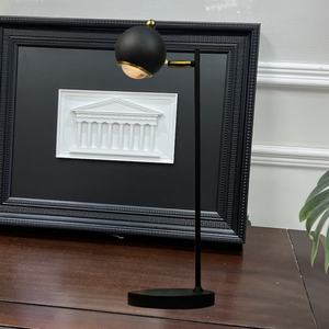 Lampe de chevet minimaliste de luxe transfrontalière avec décoration lumineuse chaude personnalisée haut de gamme - Product Image 5