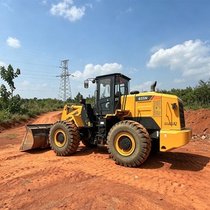 Chargeuse sur <span class=keywords><strong>pneus</strong></span> LIUGONG CLG855N d'occasion économique, compatible avec les mini-chargeuses compactes Bobcat et divers accessoires - Product Image 4