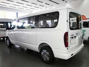 SAIC <span class=keywords><strong>Maxus</strong></span> Xintu <span class=keywords><strong>V80</strong></span> Modelo 2025 2.0T Manual/Automático Eje Corto Techo Medio 127 CV 5/6 Asientos Coches Nuevos en Stock - Product Image 5