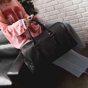 Muestra Gratis, Bolsa de Lona de Cuero Pequeña de Gran Capacidad para Gimnasio, Deportes y Viajes - Product Image 1