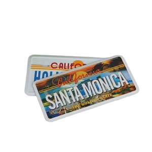 Placa de matrícula de arcoíris, Logo personalizado, cuatro agujeros - Product Image 1