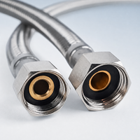 Tuyau d'arrivée d'eau tressé OEM moderne et durable en SUS 304, raccord flexible F1/2 pour la plomberie de salle de bain et de cuisine