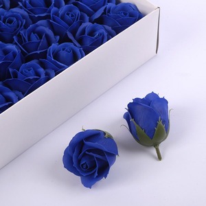 Têtes de fleurs de savon en forme de rose à trois couches, roses éternelles artificielles, matériaux pour la création de bouquets et de boîtes cadeaux pour la Saint-Valentin - Product Image 3