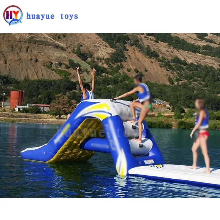 HUAYUE Water Park Game palle paraurti con castello di salto gonfiabile galleggiante piscine di divertimento scivolo gonfiabile piramide Slide