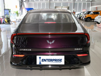 Saic Wuling Starlight PHEV 2024 Co-Creation 1.5L 106HP Sedán Compacto Híbrido Gasolina-Eléctrico CLTC1100 Volante a la Izquierda 2025 AWD Cuero