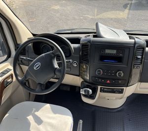 Autobús Turístico Ligero Usado de 17 Asientos Kinglong, Renovación Completa del <span class=keywords><strong>Interior</strong></span>, Autobús Usado para Negocios Turísticos - Product Image 6