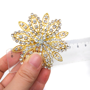 <span class=keywords><strong>Portatovaglioli</strong></span> Decorativo Grande in <span class=keywords><strong>Oro</strong></span> con Strass, Decorazione per Tavola Matrimoniale, Realizzato in Metallo Resistente - Product Image 2