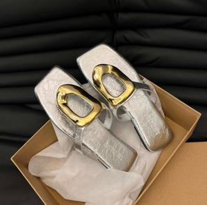 Chaussures plates décontractées pour femmes, style européen et américain, antidérapantes, tendance, idéales pour les vacances - Product Image 1