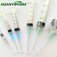 Seringue vétérinaire jetable en plastique avec aiguille 1ml 2ml 5ml 10ml 20ml 50ml 60ml Injecteur pour animaux d'élevage