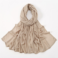Foulard Hijab en Polyester Froissé Couleur Unie Doux Léger Texturé Nervuré Châle Polyvalent Quotidien Tendance Femme Vente en Gros