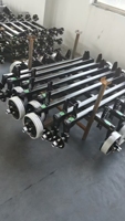 Kits d'essieux tandem pour caravane de 7000 lb à 14000 lb, frein électrique avec ressort à 7 lames, suspension à bras oscillant à rouleaux