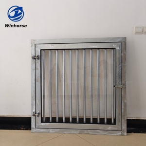 Fenêtre d'écurie pour chevaux à ventilation améliorée avec structure en acier HDG renforcé et verre trempé pour une circulation d'air efficace dans l'écurie - Product Image 1