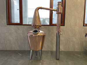 Destilador de Olla de Cobre CE de 100L, Varilla de Calentamiento Eléctrico, Equipo de Destilación de Whisky Brandy Craft Moonshine Spirit Production - Product Image 3