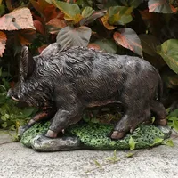 Figurine réaliste en résine de sanglier sur base texturée, accent de décoration de maison et de jardin, ornement d'art sur le thème de la faune