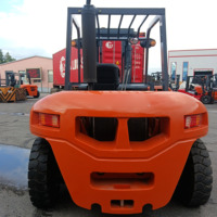 Chariot élévateur diesel robuste de 9, 10, 12, 15 tonnes, hauteur de levage de 3 m à 8 m, quatre roues motrices, chariot élévateur sur mesure pour les travaux miniers et de construction
