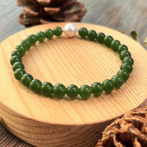Bijoux élégants en pierre naturelle pour le calme et la positivité, breloque vintage en perles de jade de Taiwan pour Valentient - Product Image 2