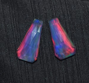 Design unique Sk Doublet d'opale de feu Cabochon d'opale Oparex Step Cut Cercueil Multi Fire Imitation Opal Gemstone Pierres précieuses en vrac - Product Image 1