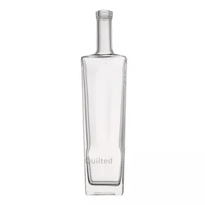 700 ml Bouteille de liqueur carrée 700 ml Gin Whisky Vin Vodka Bouteille en verre pour Brandy Rhum avec liège synthétique