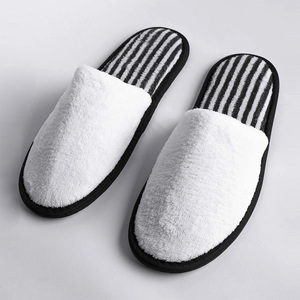 Chaussons d'hôtel pour femmes avec rayures blanches et noires, semelle antidérapante durable, <span class=keywords><strong>en</strong></span> tissu <span class=keywords><strong>éponge</strong></span> respirant, mules d'intérieur - Product Image 1