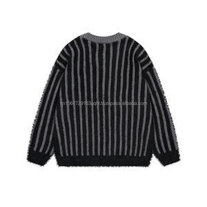 เสื้อสเวตเตอร์คอวีลายทางแนวตั้งสไตล์วินเทจสำหรับผู้หญิง แบรนด์แฟชั่น ทรงหลวม สวมใส่สบาย ลายพิมพ์สปอร์ต ถักนิตติ้ง - Product Image 2