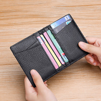 Porta Licencia de Conducir de PU Negro con Textura Granulada, Múltiples Ranuras para Tarjetas, Ventana Transparente, Cartera para Tarjetas de Identificación, Funda para Documentos, Logotipo Personalizado en Relieve