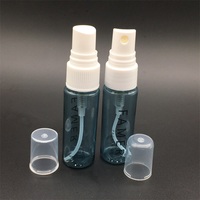 Flacon pulvérisateur PET 20 ml avec logo OEM, noir mat/bleu, couleurs personnalisables, pour emballage de produits de soin de la peau