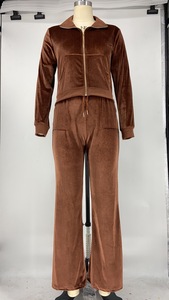 Personnalisé solide <span class=keywords><strong>velours</strong></span> <span class=keywords><strong>velours</strong></span> deux 2 pièces ensemble femmes automne hiver vêtements pleine fermeture éclair haut court fusées pantalons femmes ensembles décontractés - Product Image 6