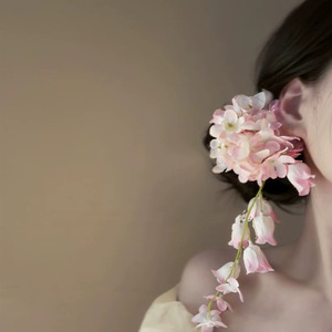 Elegant Pink Flower Tassel Hair Clip Women's Headwear Decorative <b>Accessory</b> for <b>Wedding</b> Style - Product Image 3