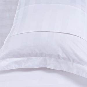 Vente en gros sur mesure <span class=keywords><strong>Taie</strong></span> d'<span class=keywords><strong>oreiller</strong></span> <span class=keywords><strong>imperméable</strong></span> blanche pour hôtel Protège-<span class=keywords><strong>oreiller</strong></span> blanc pour chambre d'hôtel - Product Image 3