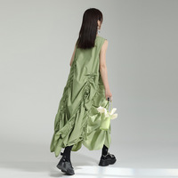 Nouvelle arrivée 2024 Cool et mignon Unique drapé débardeur jupe nouvelle balançoire irrégulière robe d'été pour femmes