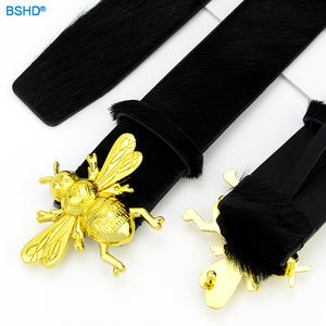 Los mejores clientes de aleación personalizada Western 24K Gold Animal Denim 3D Bee Design Hebilla de cinturón informal de moda con cinturones de pelo negro - Product Image 1