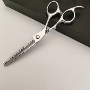 Tijeras de peluquería L9U de 6.0 pulgadas, de acero inoxidable, para diestros, con hoja estándar, fabricadas en Suzhou - Product Image 4