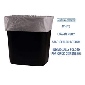Sacs poubelles industriels blancs Boardwalk de 16 gallons, 0,5 mil, 24 x 32, 500/carton, faible densité linéaire pour sacs à déchets domestiques - Product Image 2